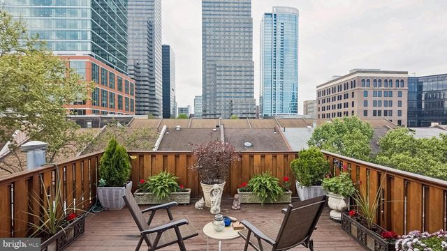2049 APPLETREE ST, Philadelphia, PA 19103