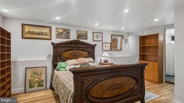2049 APPLETREE ST, Philadelphia, PA 19103