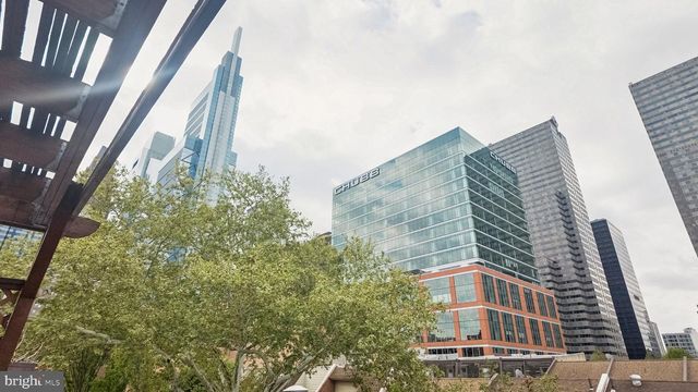 2049 APPLETREE ST, Philadelphia, PA 19103