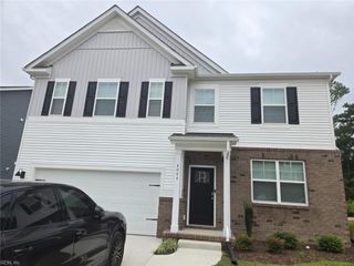 4044 Brians LN, Suffolk, VA 23434