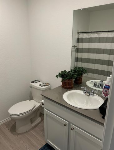 9227 Honey Mesquite, Seguin, TX 78155
