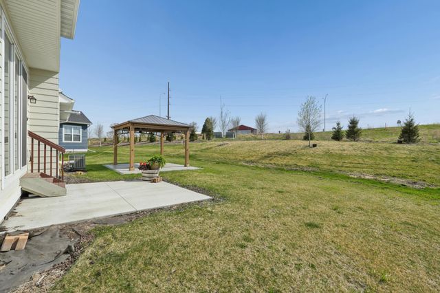 6381 Harvest Trail, Chaska, MN 55318