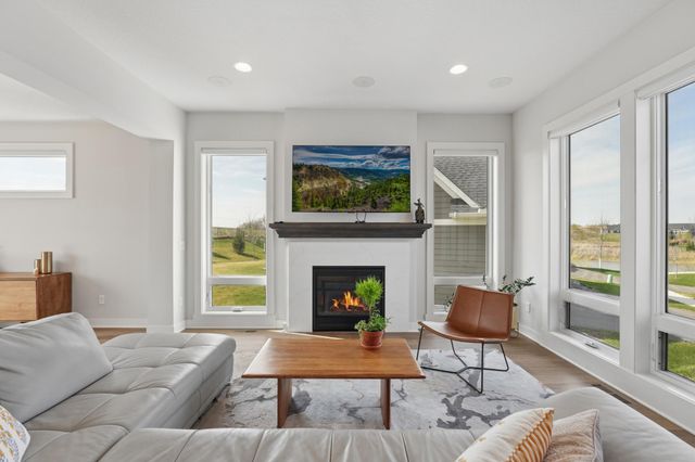 6381 Harvest Trail, Chaska, MN 55318