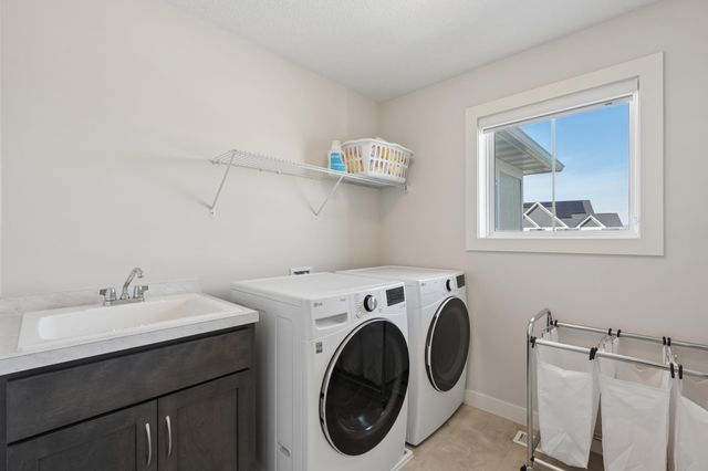 6381 Harvest Trail, Chaska, MN 55318