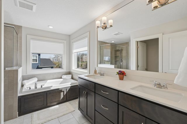 6381 Harvest Trail, Chaska, MN 55318