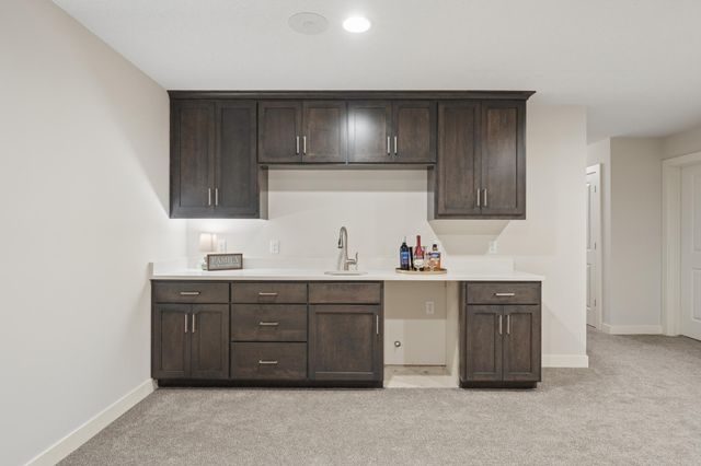 6381 Harvest Trail, Chaska, MN 55318