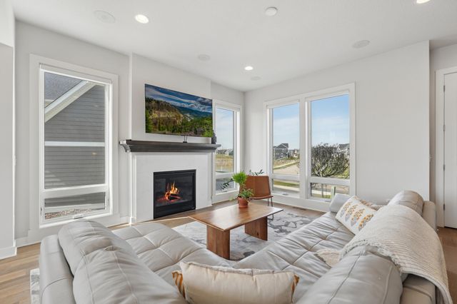 6381 Harvest Trail, Chaska, MN 55318