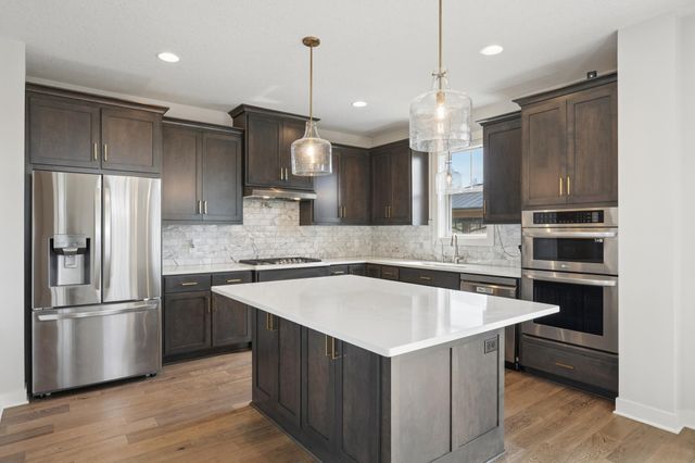 6381 Harvest Trail, Chaska, MN 55318