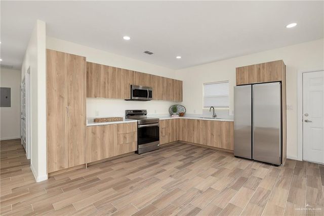 2608 E Israel Avenue, Alton, TX 78573