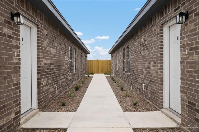 2608 E Israel Avenue, Alton, TX 78573