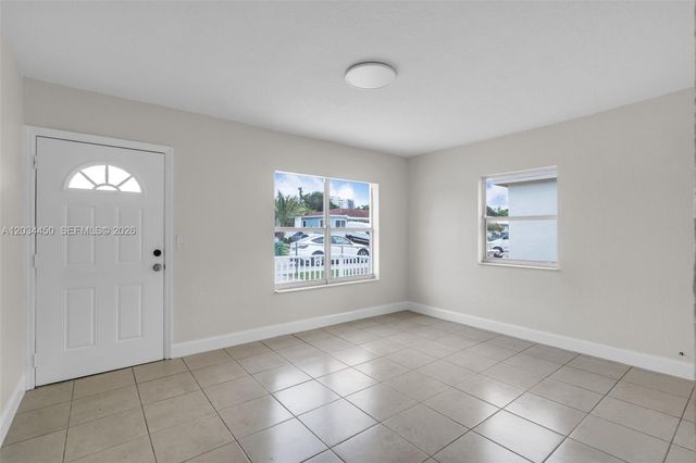 2791 SW 34th Ct, Miami, FL 33133
