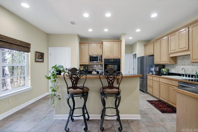 87 Montanoso Way, Hot Springs Village, AR 71909