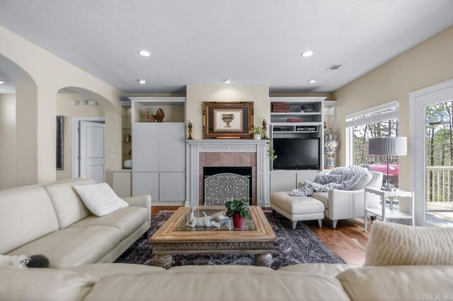 87 Montanoso Way, Hot Springs Village, AR 71909