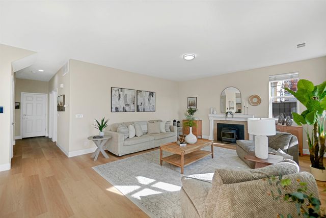 4905 Apricot Ct, Castro Valley, CA 94546