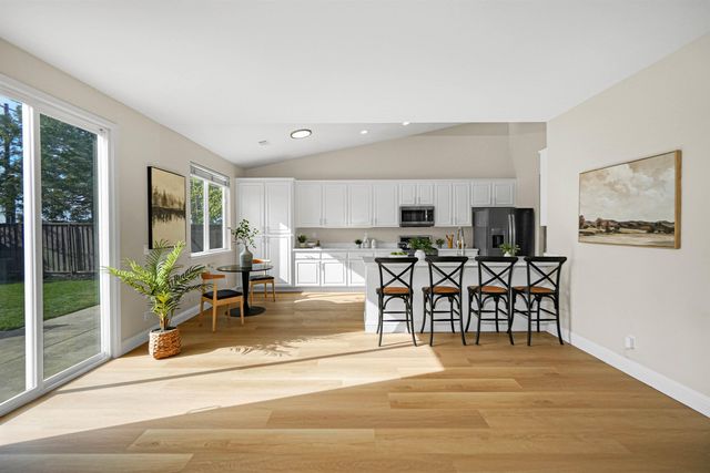 4905 Apricot Ct, Castro Valley, CA 94546