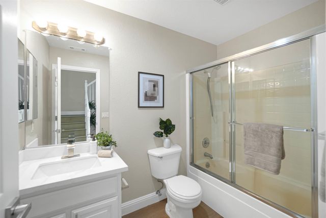 4905 Apricot Ct, Castro Valley, CA 94546