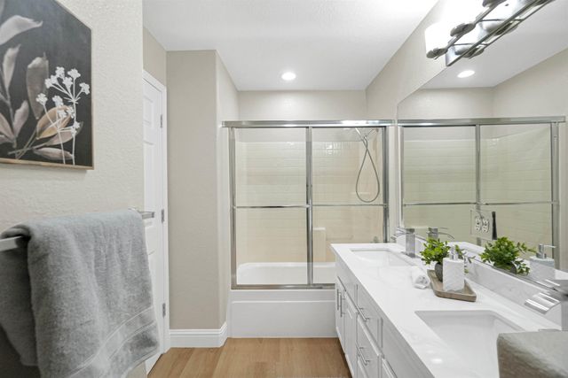 4905 Apricot Ct, Castro Valley, CA 94546