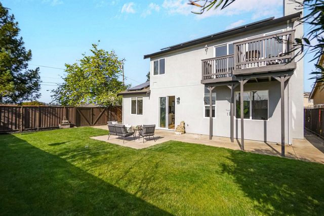 4905 Apricot Ct, Castro Valley, CA 94546