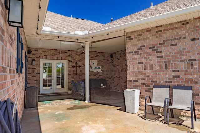 1757 E Nelson St, Gonzales, LA 70737