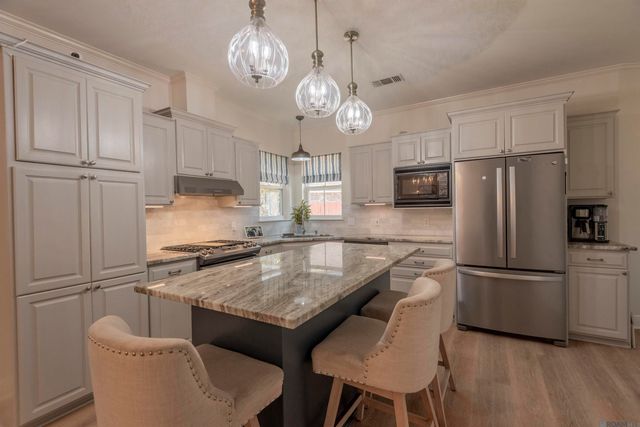 1757 E Nelson St, Gonzales, LA 70737