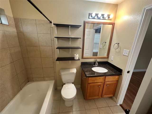 6946 Paris Street B, Houston, TX 77021