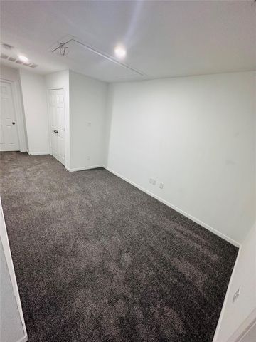 6946 Paris Street B, Houston, TX 77021