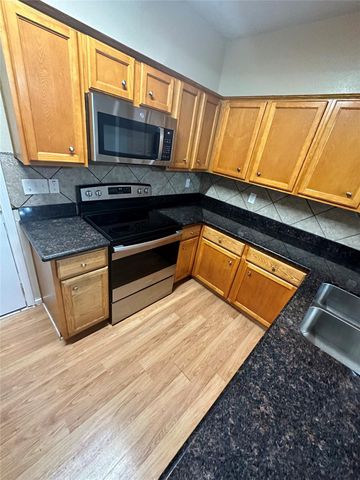 6946 Paris Street B, Houston, TX 77021