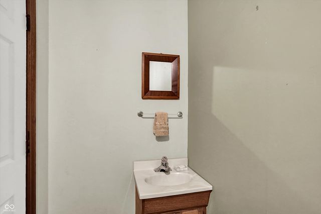 1466 N County Road 50 E, Danville, IN 46122