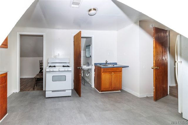 128 Northland Avenue, Buffalo, NY 14208