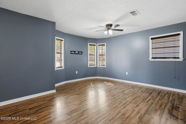 221 Belaire Drive, Pearl, MS 39208