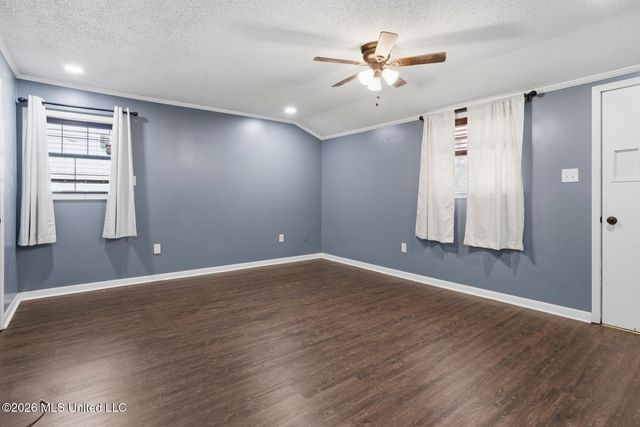 221 Belaire Drive, Pearl, MS 39208