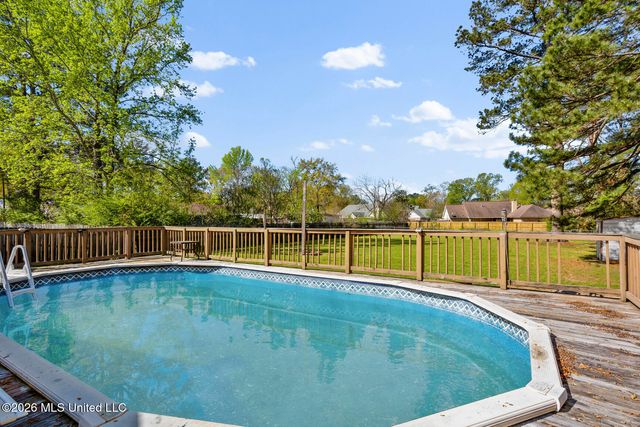 221 Belaire Drive, Pearl, MS 39208