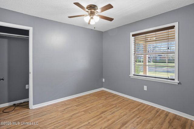 221 Belaire Drive, Pearl, MS 39208