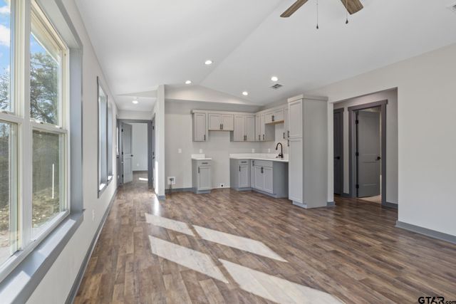 109 Yates St., Mt Vernon, TX 75457