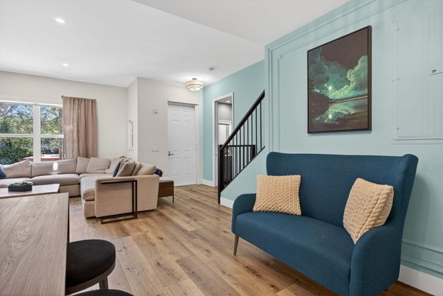 2609 NE 14th Avenue 105, Wilton Manors, FL 33334