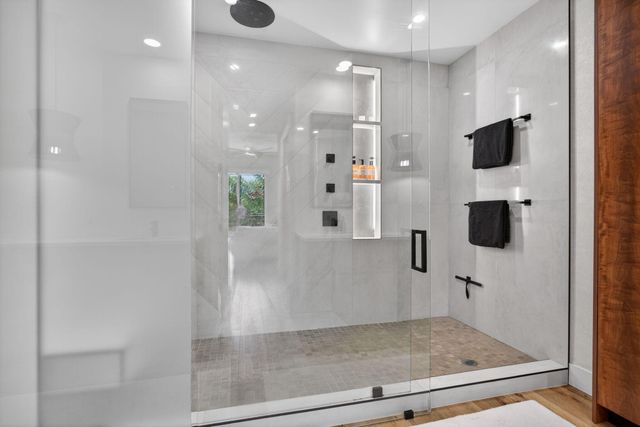 2609 NE 14th Avenue 105, Wilton Manors, FL 33334