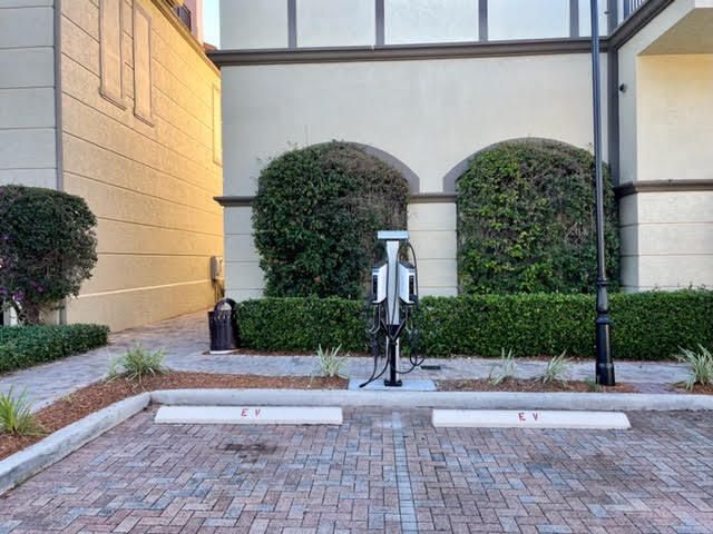 2609 NE 14th Avenue 105, Wilton Manors, FL 33334