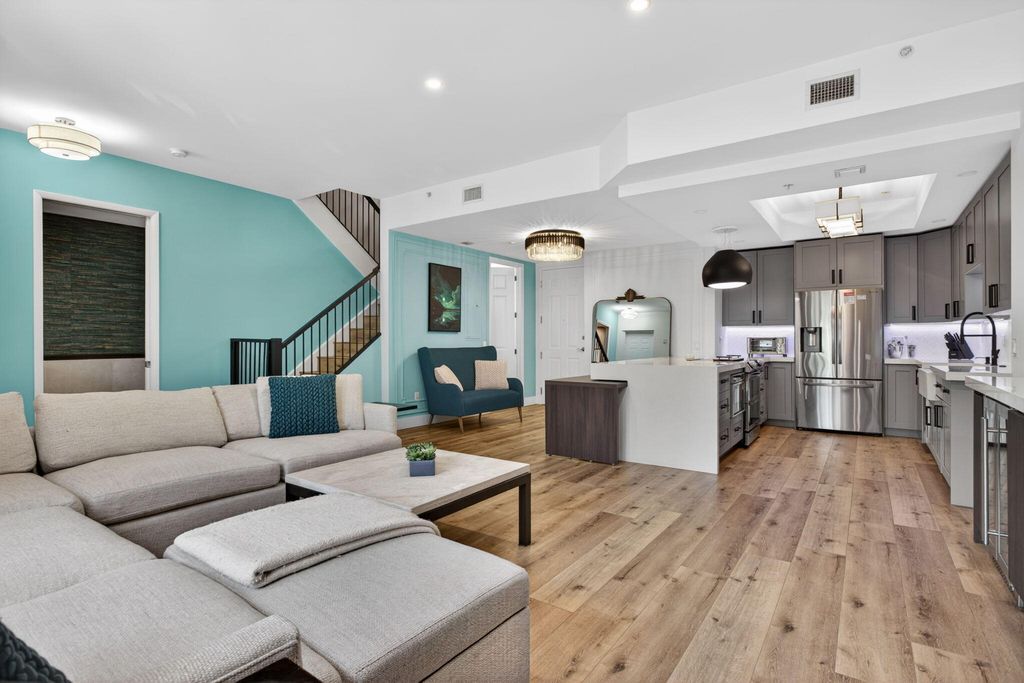 2609 NE 14th Avenue 105, Wilton Manors, FL 33334