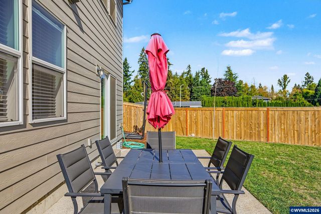 5633 Earth Pl NE, Salem, OR 97305
