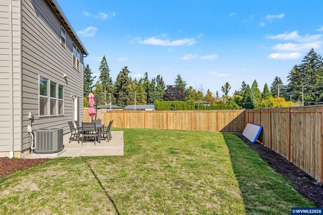 5633 Earth Pl NE, Salem, OR 97305