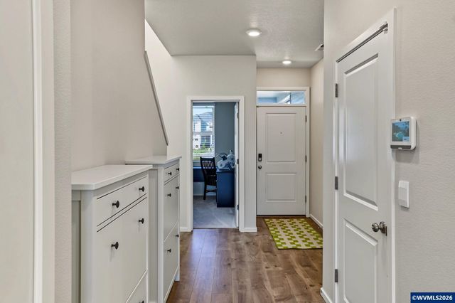 5633 Earth Pl NE, Salem, OR 97305