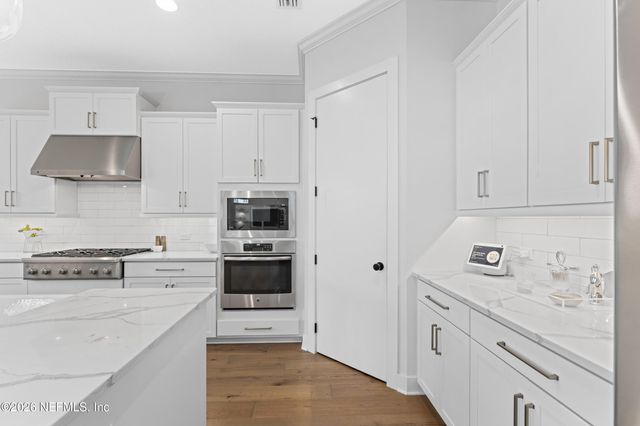 3318 1ST Street, Jacksonville Beach, FL 32250