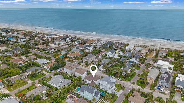 3318 1ST Street, Jacksonville Beach, FL 32250