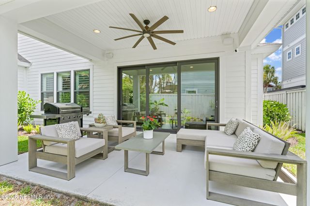 3318 1ST Street, Jacksonville Beach, FL 32250