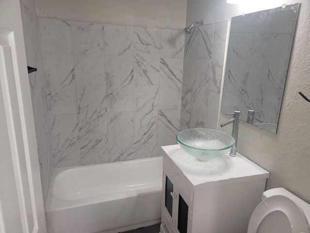 5322 Pershing Street, Houston, TX 77033