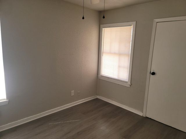 5322 Pershing Street, Houston, TX 77033