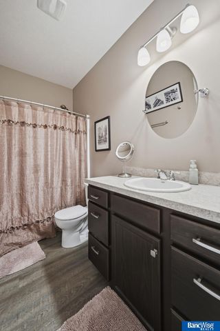 8223 Ryley Lane, Lincoln, NE 68512