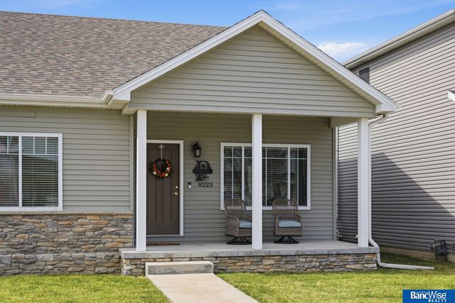 8223 Ryley Lane, Lincoln, NE 68512