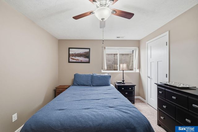 8223 Ryley Lane, Lincoln, NE 68512