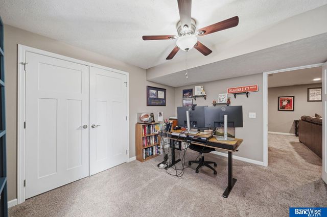 8223 Ryley Lane, Lincoln, NE 68512